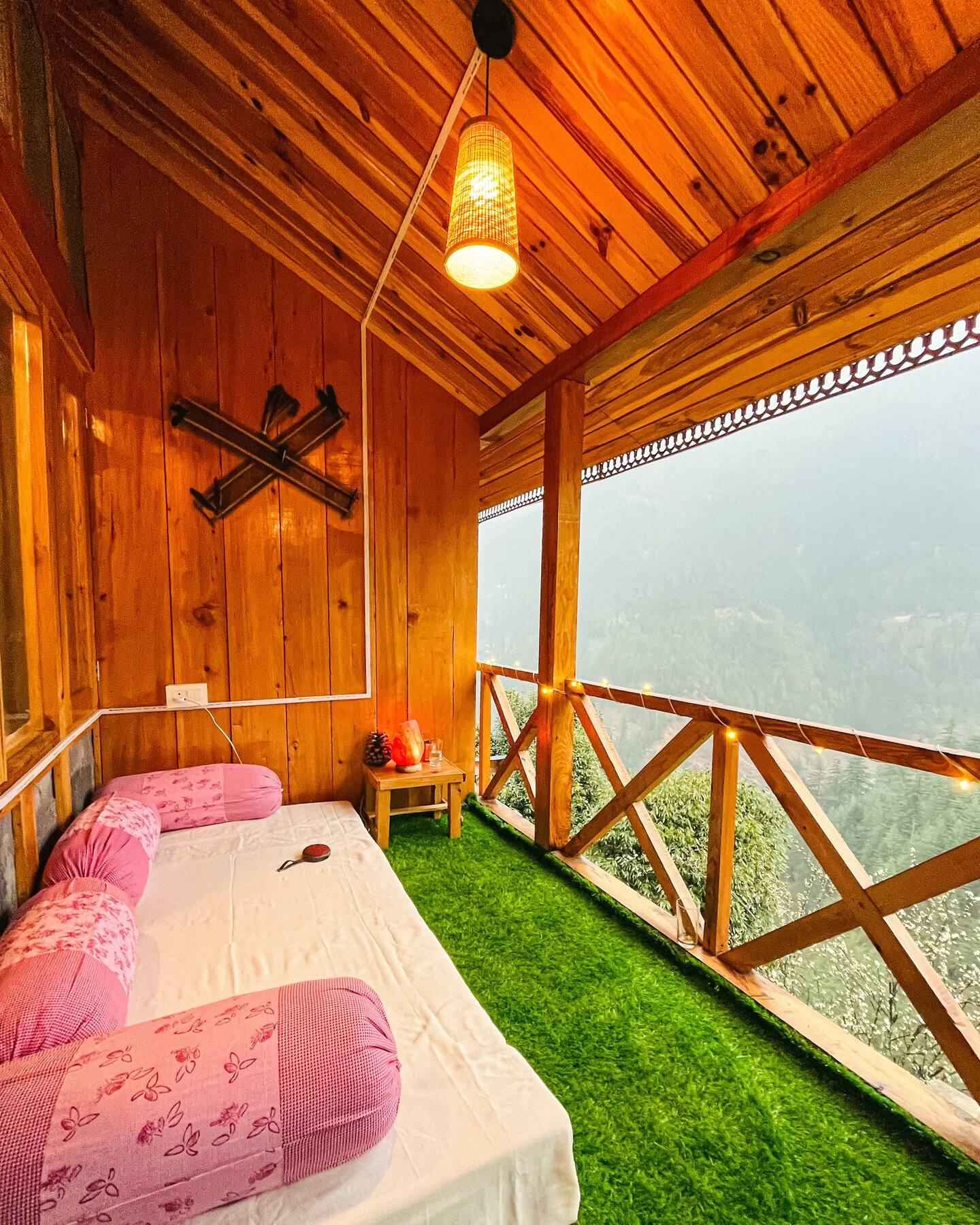 Mountain Vibes Stylish wooden chalet in x Solis Nature