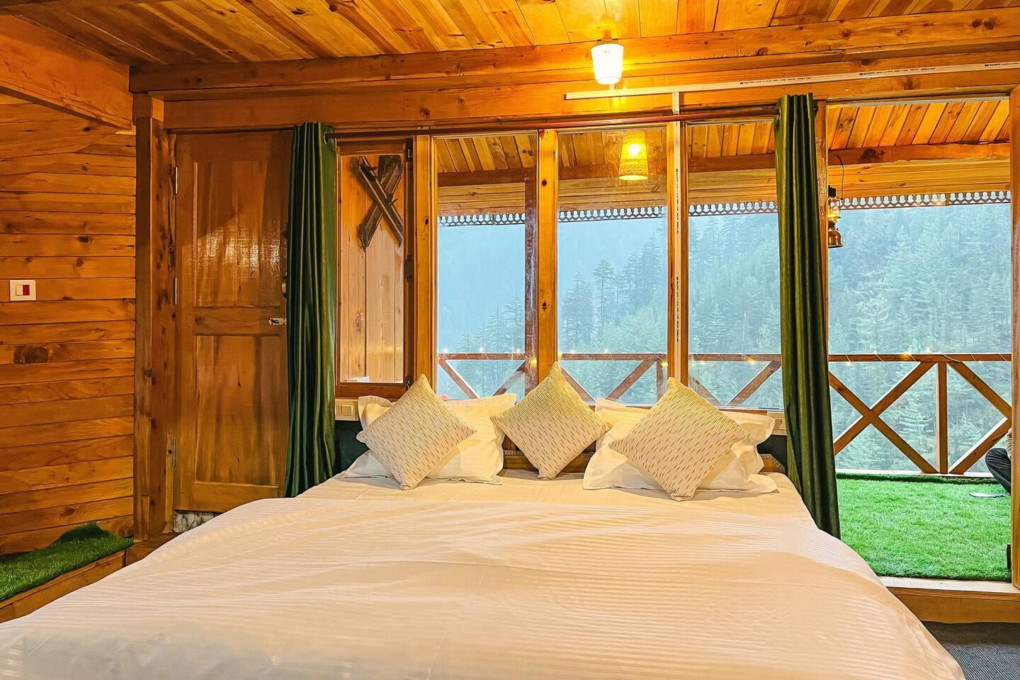 Mountain Vibes Stylish wooden chalet in x Solis Nature