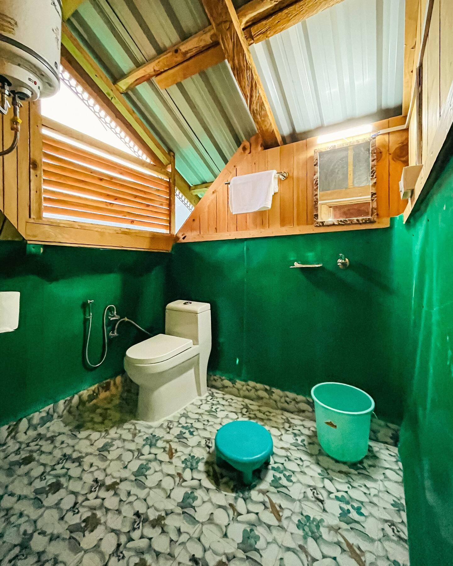 Mountain Vibes Stylish wooden chalet in x Solis Nature