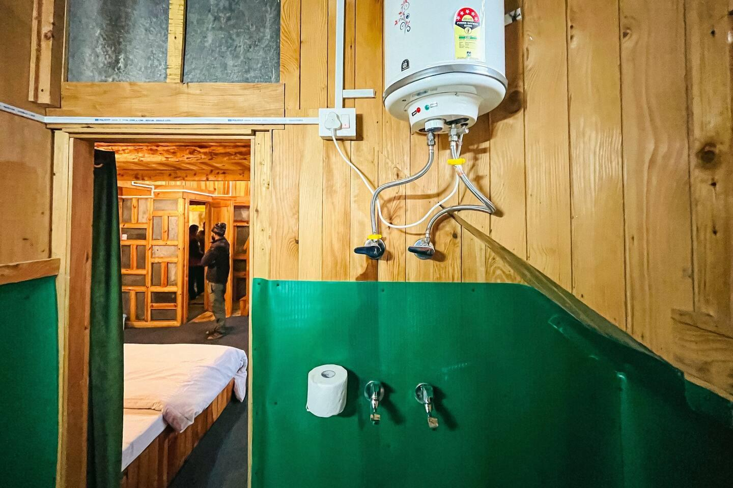 Mountain Vibes Stylish wooden chalet in x Solis Nature