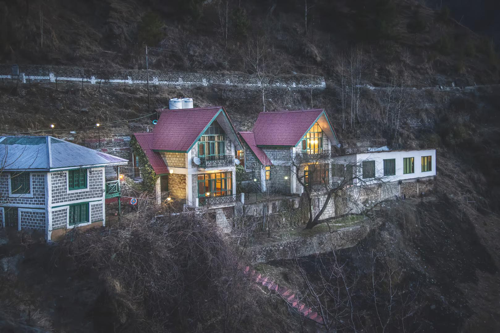 Crossroads Narkanda Cottages x Solis Nature
