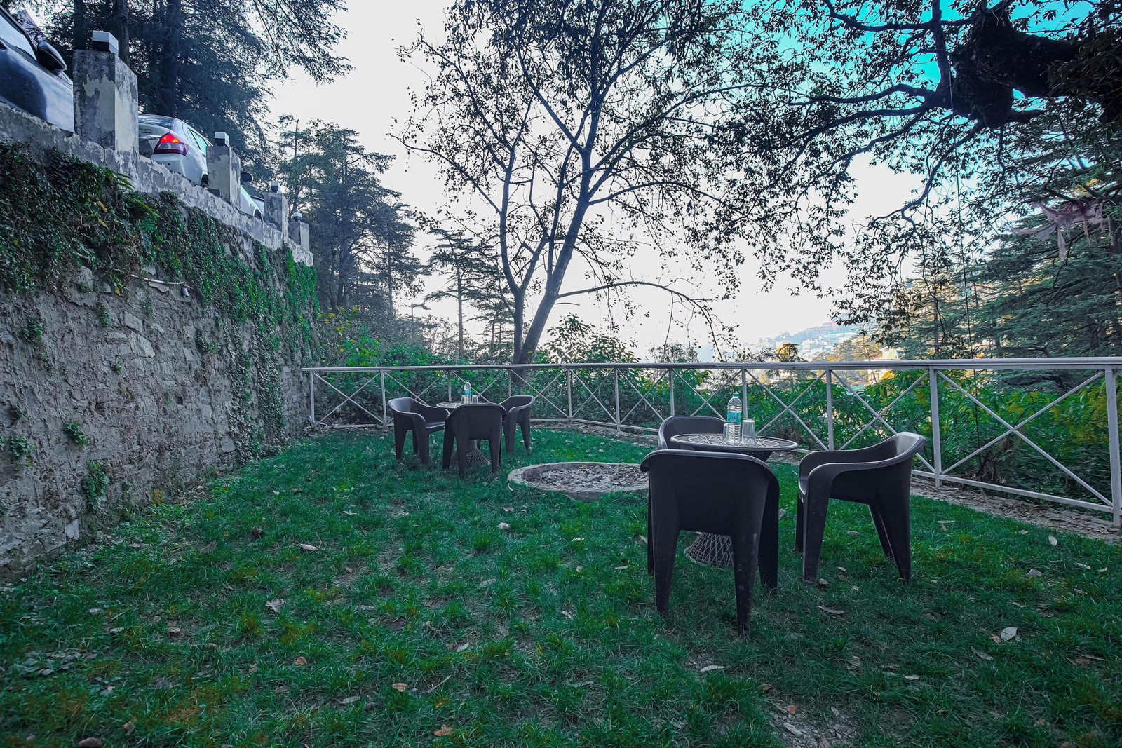 Crossroads Shimla (near Mall Road) x Solis Nature