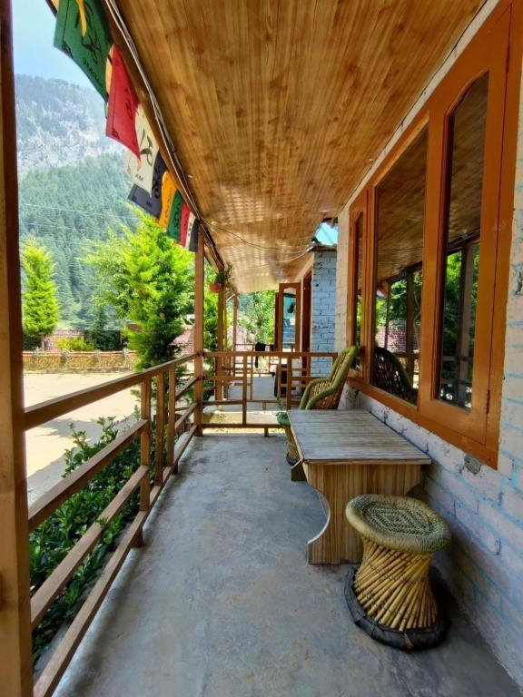 Lee Garden Himalayan Wooden Cottages x Solis Nature