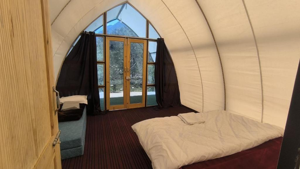 Kasol Magic Valley Camp x Solis Nature