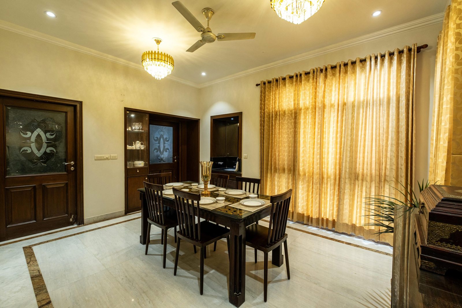 Palm 34 Jaipur x Solis Nature