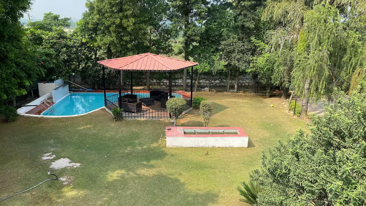 3BHK Villa with Pool x Solis Nature