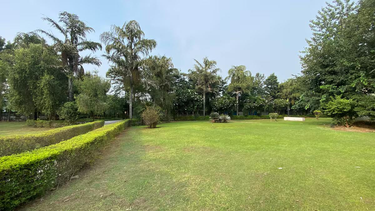 3BHK Villa with Pool x Solis Nature