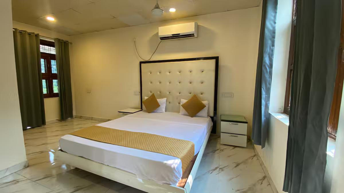 3BHK Villa with Pool x Solis Nature