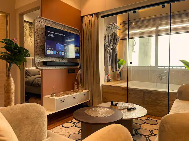 Raahat By Mulberry Homestays | 30th Floor x Solis Nature