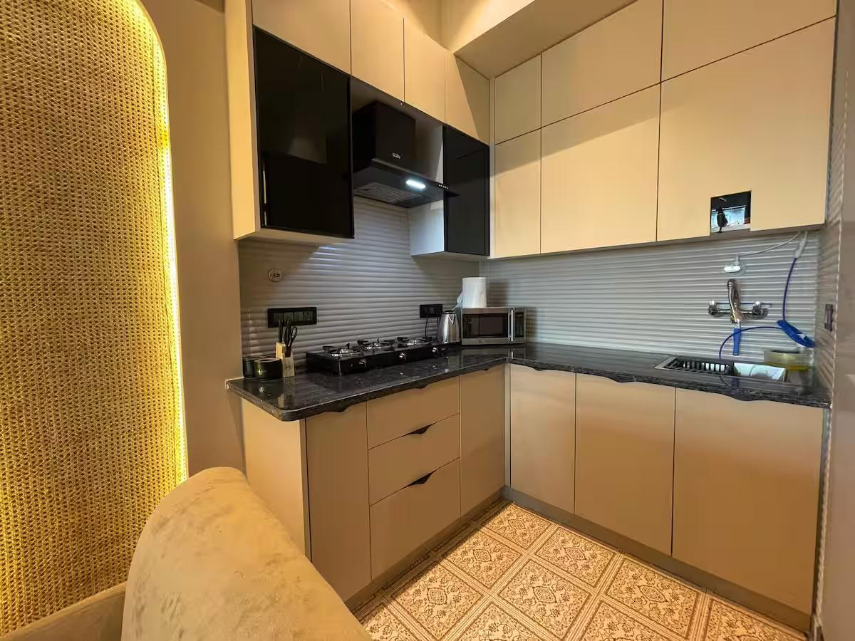 Raahat By Mulberry Homestays | 30th Floor x Solis Nature