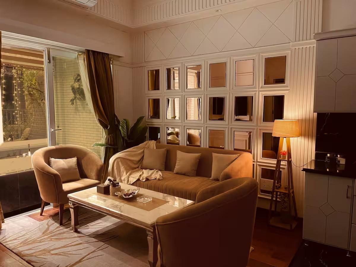 Mannat  | Pure Luxury Stay with Jaccuzi | x Solis Nature