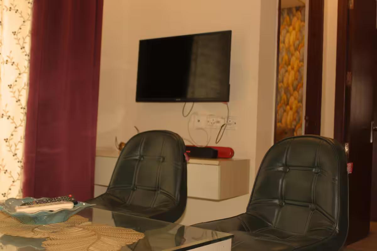 Gazelle By Mulberry Homestays | Luxury Within. x Solis Nature