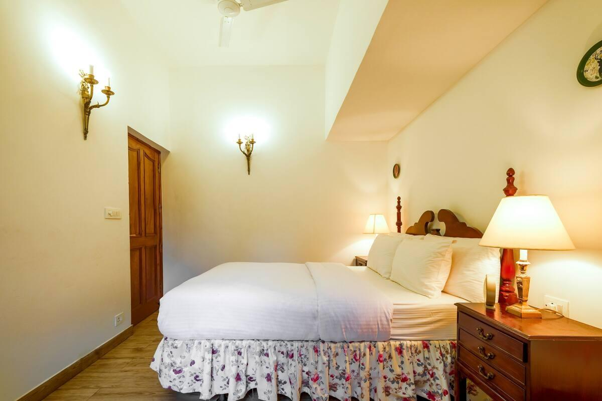 The Pink Magnolia Cottage x Solis Nature