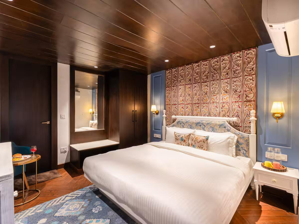 Shukrana 4BHK Luxury Retreat | Mall Road x Solis Nature