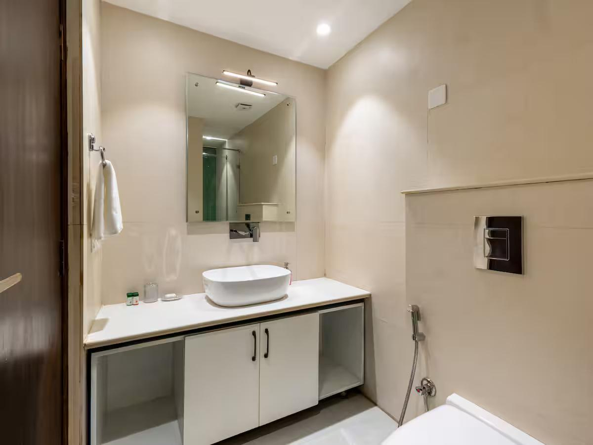 Shukrana 4BHK Luxury Retreat | Mall Road x Solis Nature