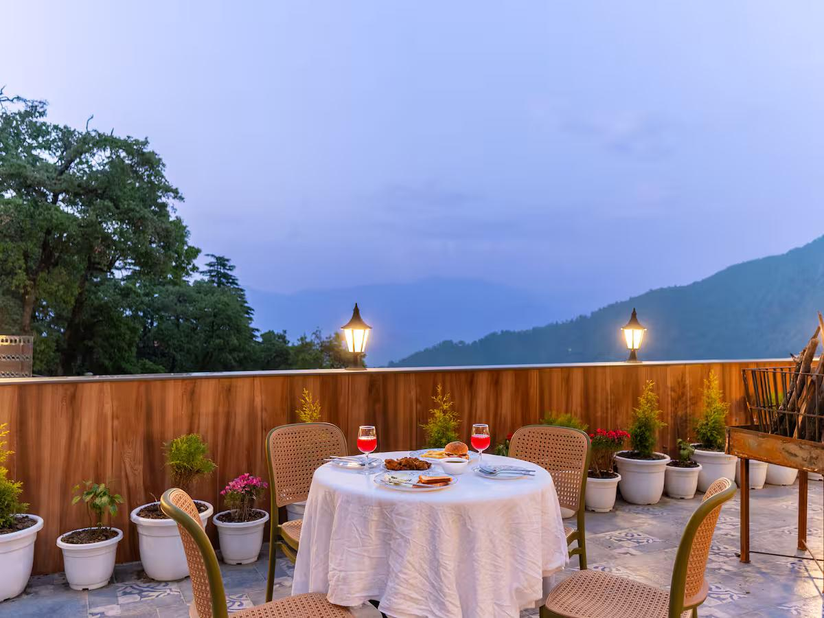 Shukrana 4BHK Luxury Retreat | Mall Road x Solis Nature