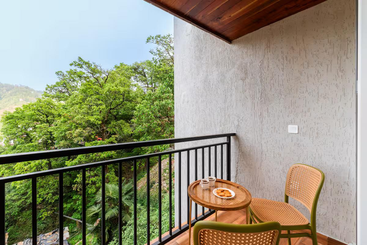 Shukrana 4BHK Luxury Retreat | Mall Road x Solis Nature
