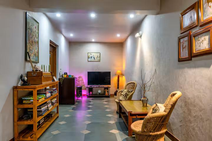 Saroga Woods Luxury Home Stay | 2BR in the hills x Solis Nature