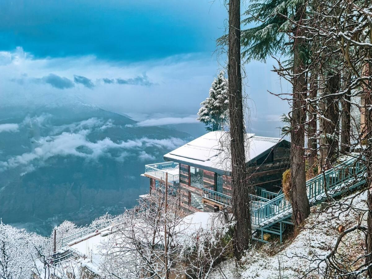 Saroga Woods Luxury Home Stay | 2BR in the hills x Solis Nature
