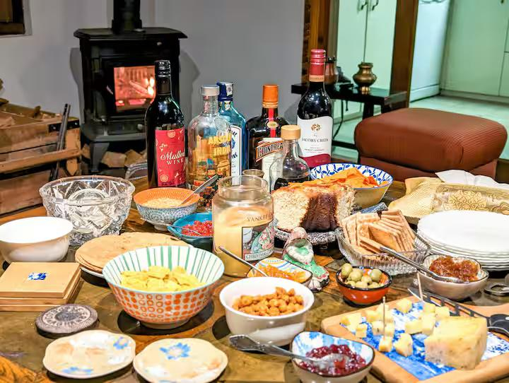 Saroga Woods Luxury Home Stay | 2BR in the hills x Solis Nature