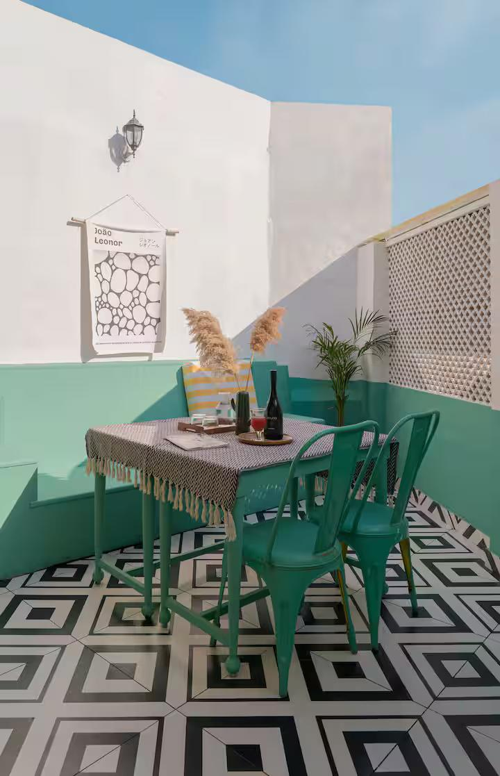 Stylish Penthouse Apartment w/Pvt Patio & Terrace. x Solis Nature