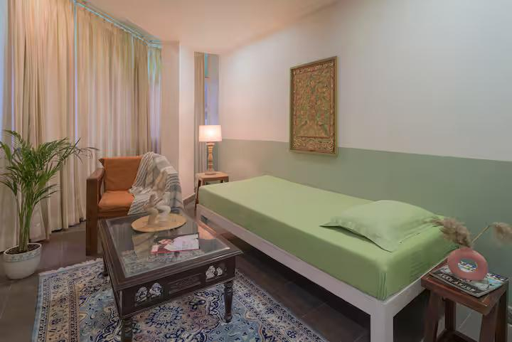 Stylish 800SQFT Luxury Apart with Theme Room in HKV x Solis Nature Stylish 800SQFT Luxury Apart with Theme Room in HKV x Solis Nature