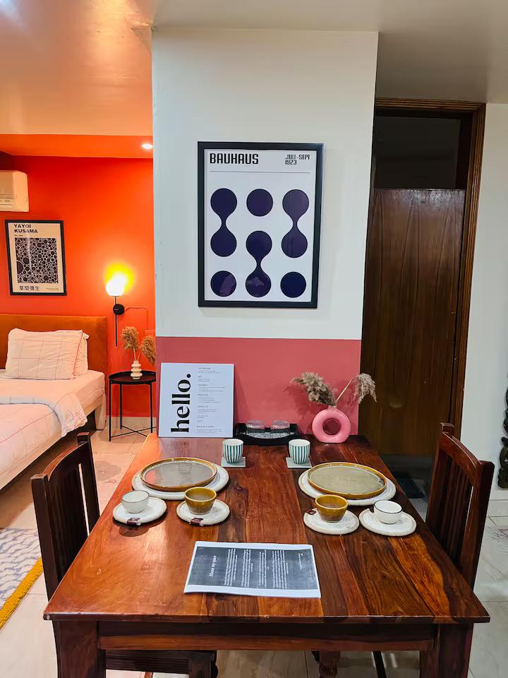 Stylish 800SQFT Luxury Apart with Theme Room in HKV x Solis Nature Stylish 800SQFT Luxury Apart with Theme Room in HKV x Solis Nature