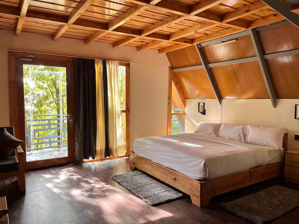 Manipuri oak stay in (A frame cabin) x Solis Nature Manipuri oak stay in (A frame cabin) x Solis Nature