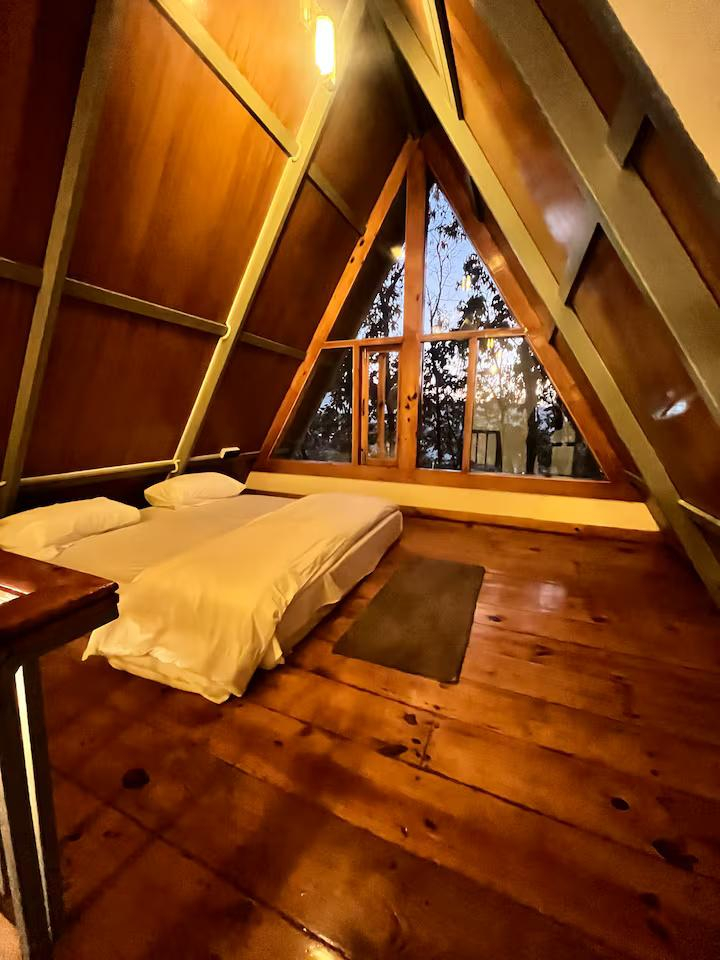 Manipuri oak stay in (A frame cabin) x Solis Nature Manipuri oak stay in (A frame cabin) x Solis Nature