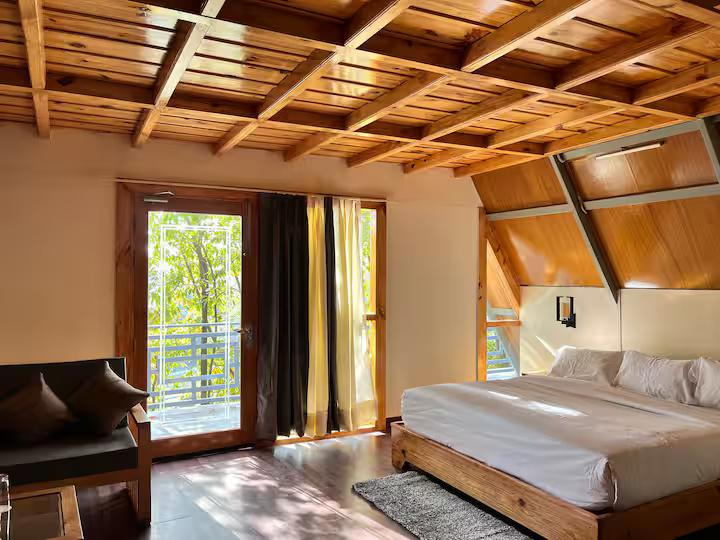Manipuri oak stay in (A frame cabin) x Solis Nature Manipuri oak stay in (A frame cabin) x Solis Nature