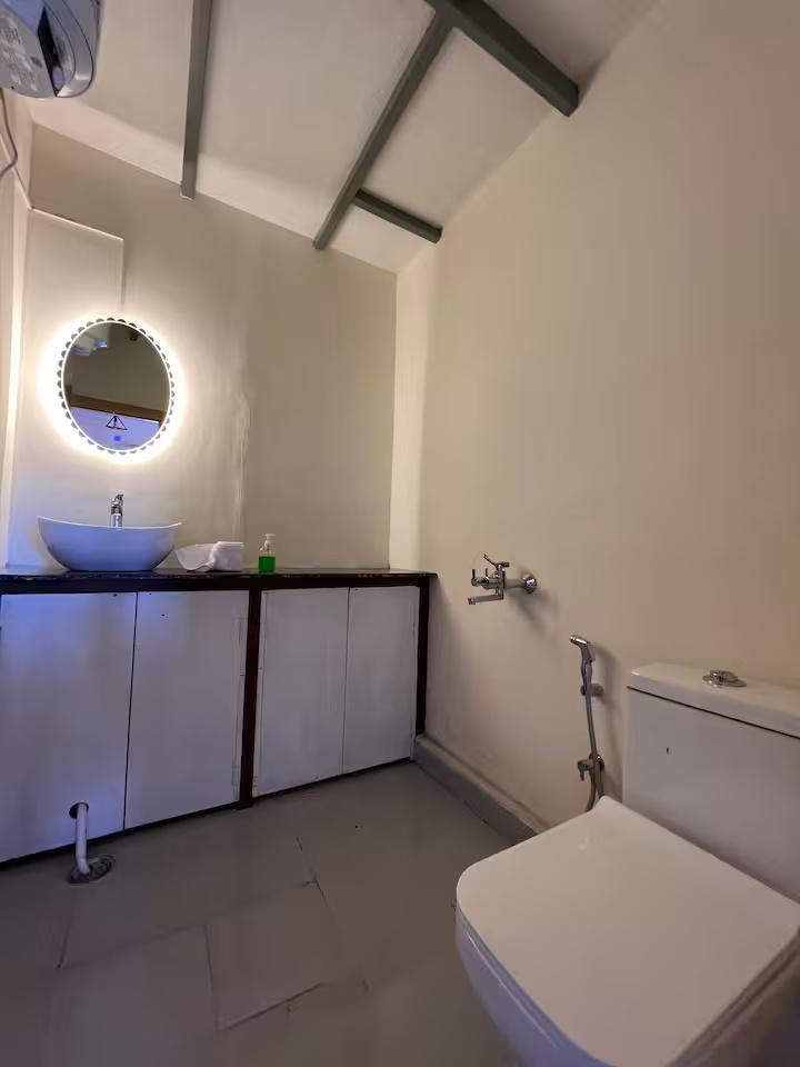 Manipuri oak stay in (A frame cabin) x Solis Nature Manipuri oak stay in (A frame cabin) x Solis Nature