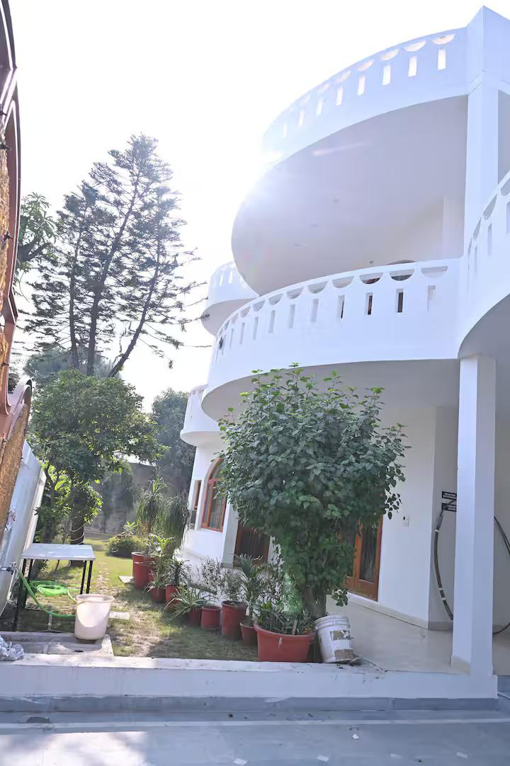 Paradise Island - A Luxurious BNB near Airport x Solis Nature Paradise Island - A Luxurious BNB near Airport x Solis Nature