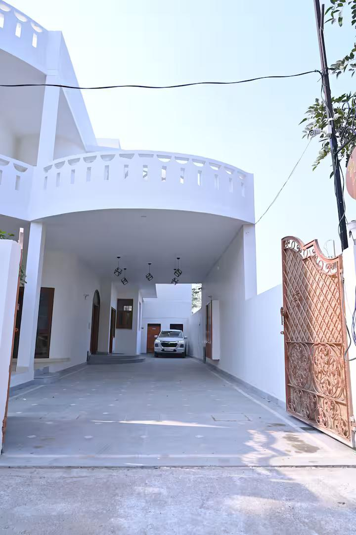 Paradise Island - A Luxurious BNB near Airport x Solis Nature Paradise Island - A Luxurious BNB near Airport x Solis Nature