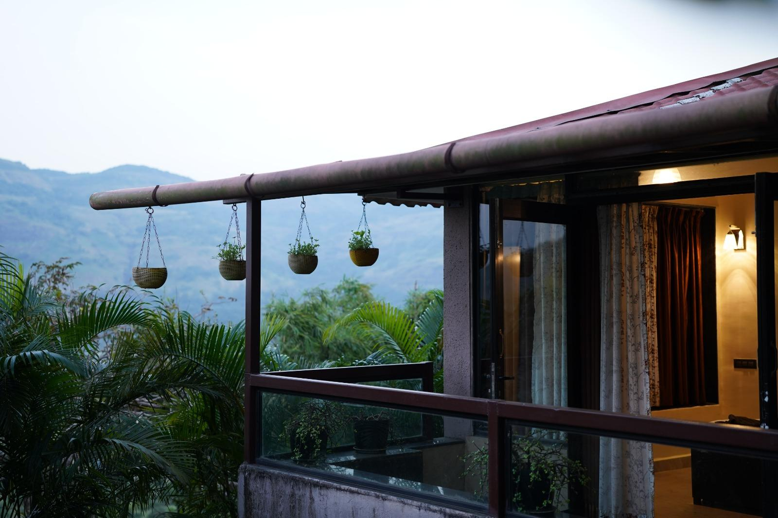 Yahvi The Forest Abode x Solis Nature Yahvi The Forest Abode x Solis Nature