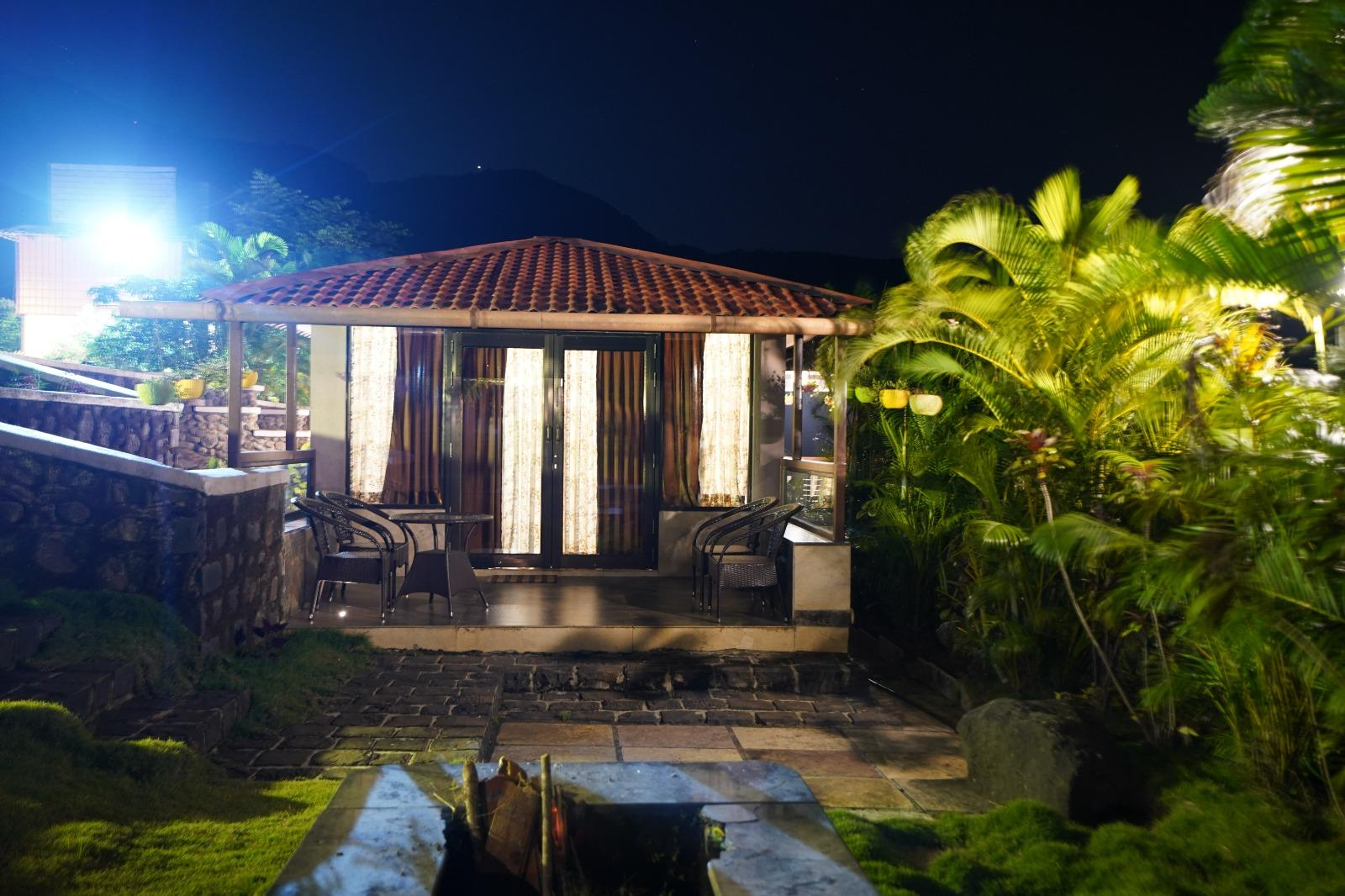 Yahvi The Forest Abode x Solis Nature Yahvi The Forest Abode x Solis Nature