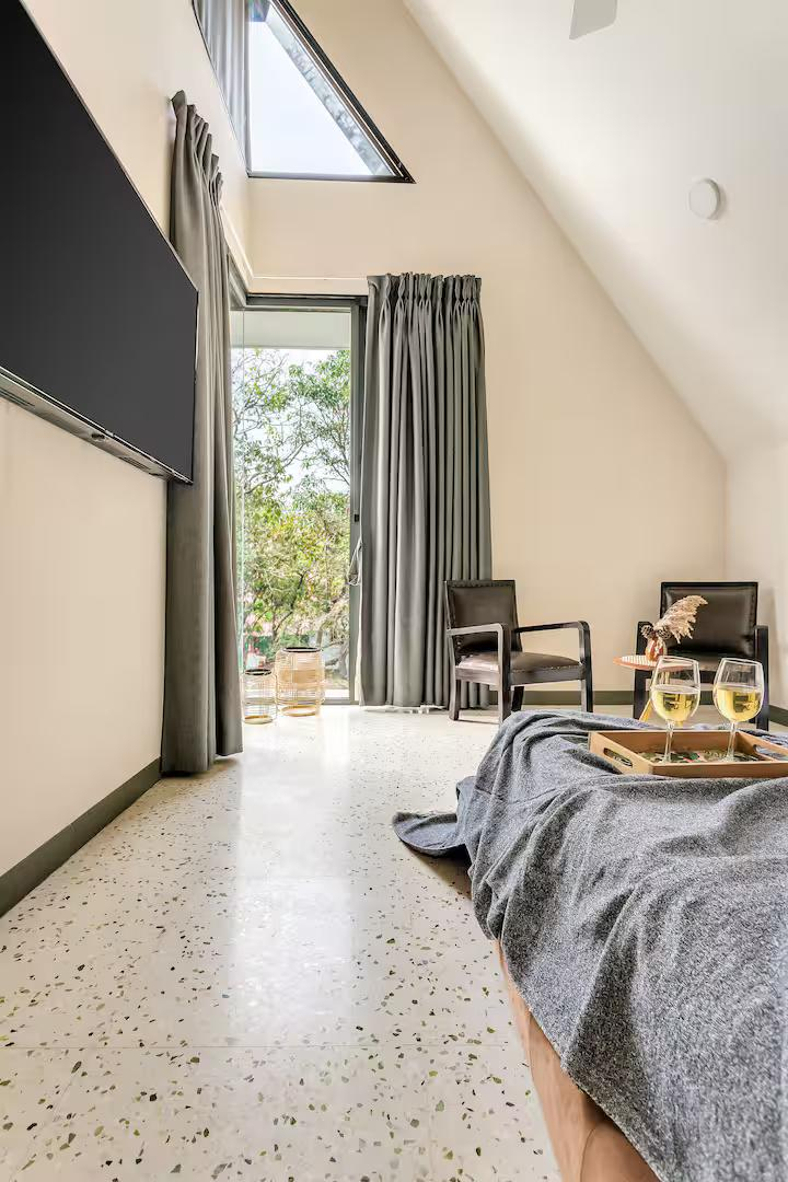 Le Ciel -Elegant 4BR Private Pool Luxury Villa Goa x Solis Nature