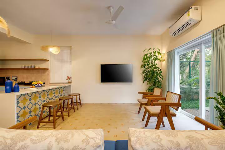 Ina - The Paddy Life - 4 BHK Private Pool Villa x Solis Nature