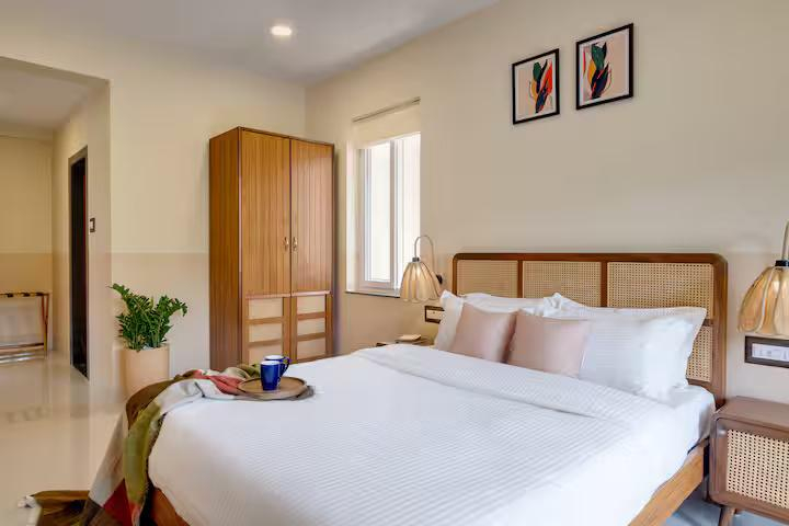 Ina - The Paddy Life - 4 BHK Private Pool Villa x Solis Nature