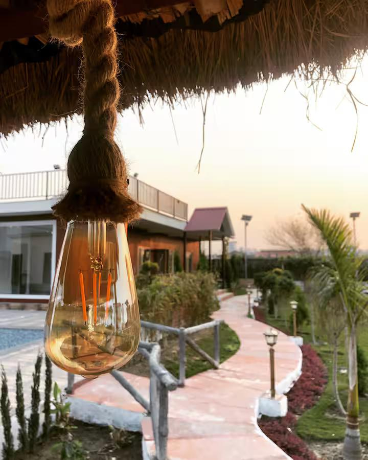 Khwaab Farmhouse for pool party, wedding, events (NCR) x Solis Nature