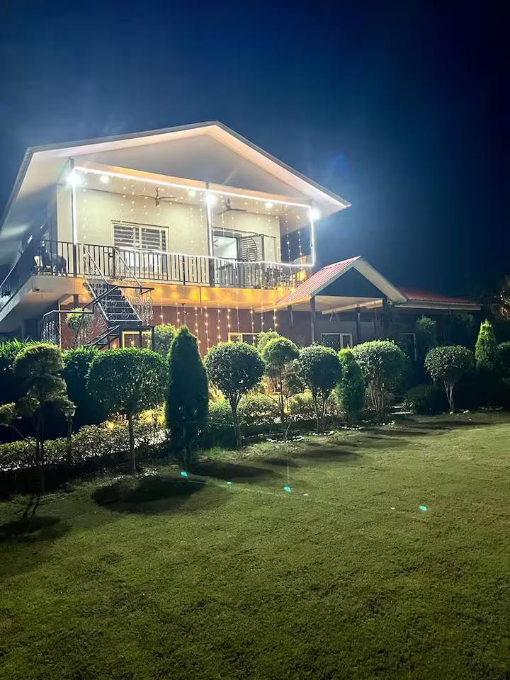 Khwaab Farmhouse for pool party, wedding, events (NCR) x Solis Nature