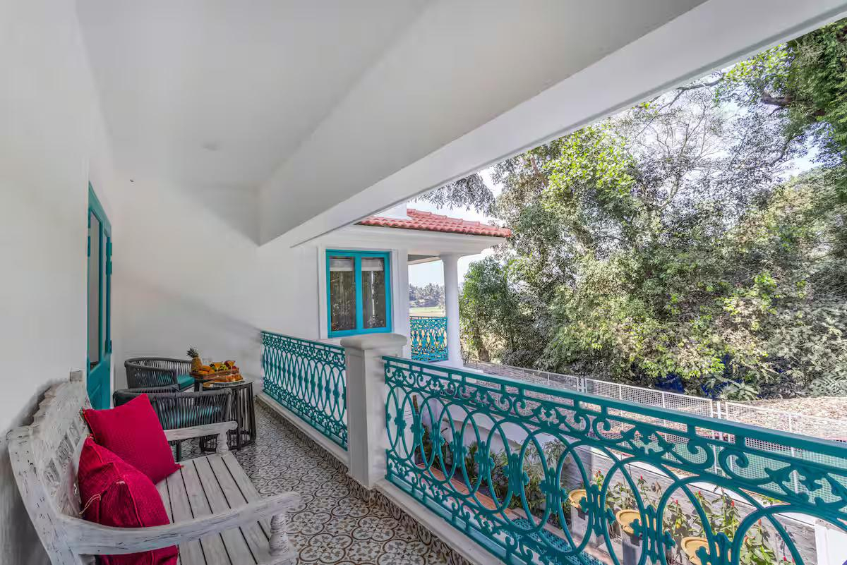 Amber 4 BR Private Pool Villa near Calangute x Solis Nature