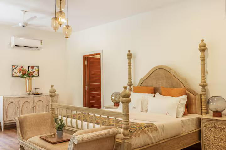 Amber 4 BR Private Pool Villa near Calangute x Solis Nature