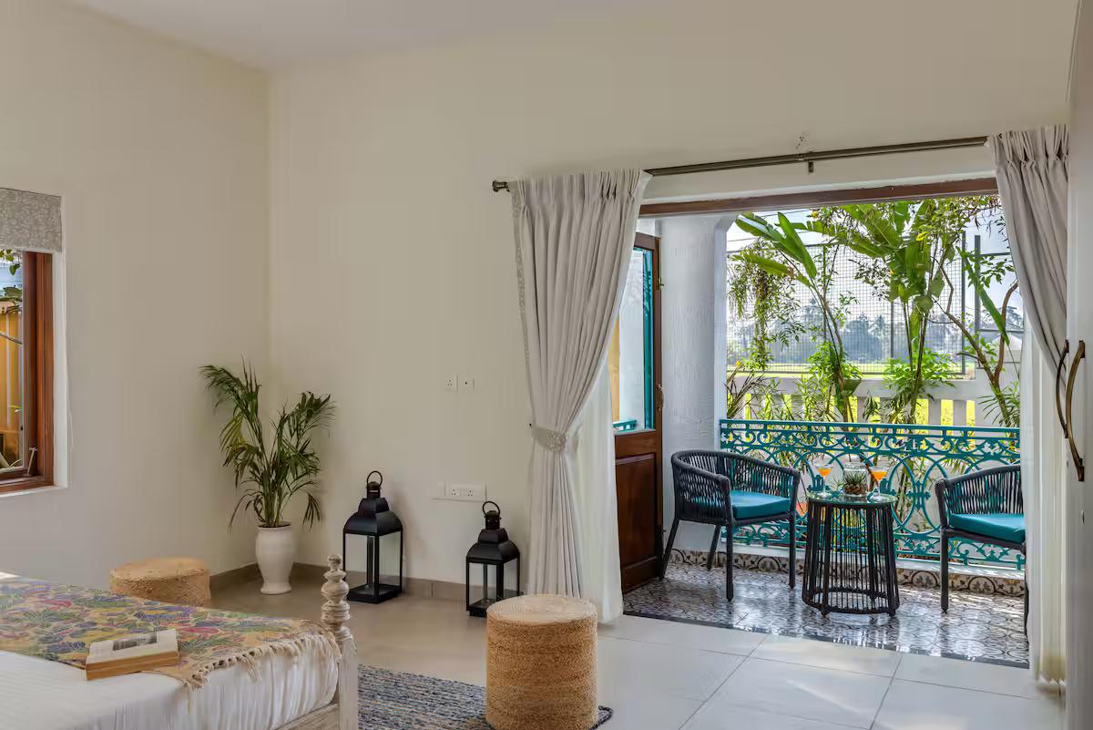 Amber 4 BR Private Pool Villa near Calangute x Solis Nature