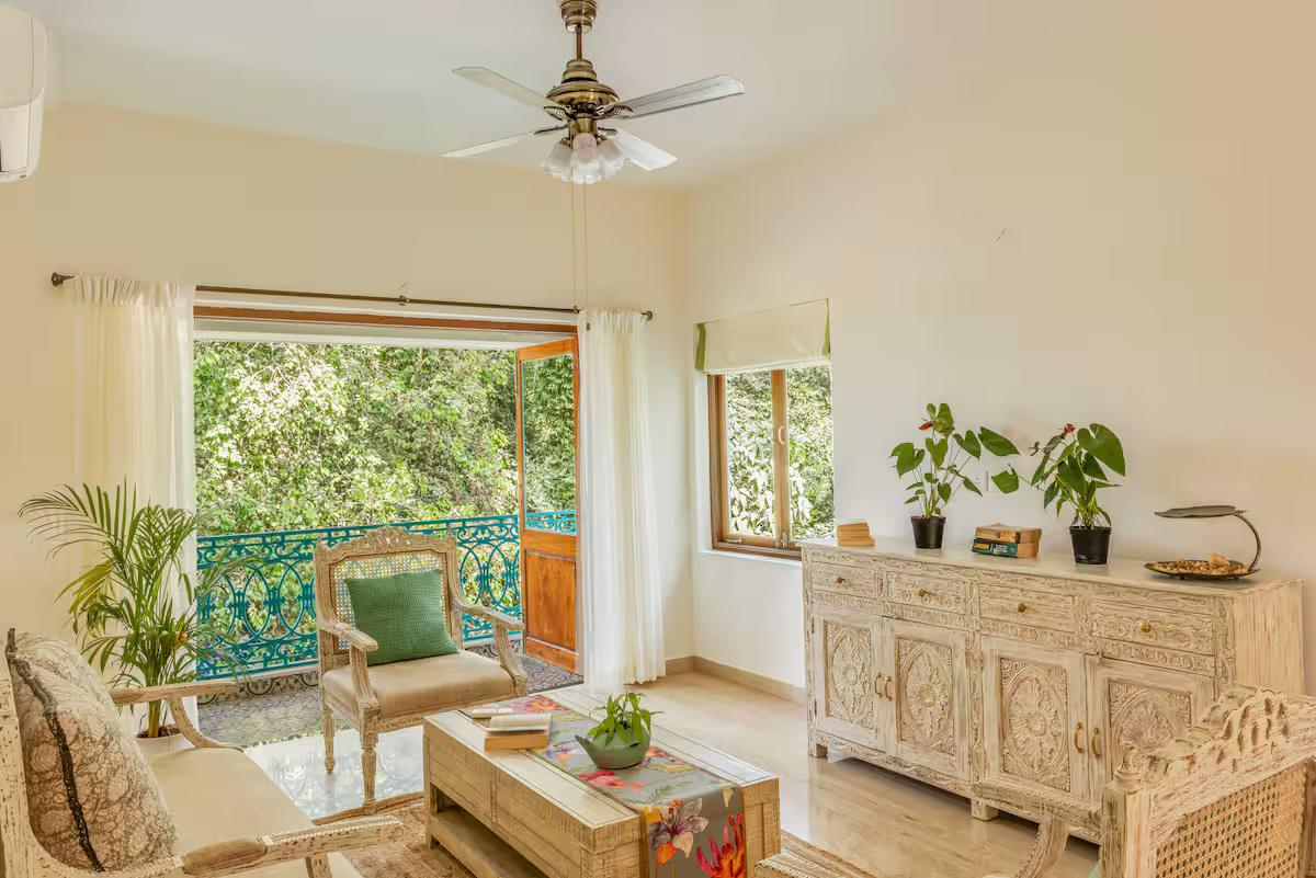 Amber 4 BR Private Pool Villa near Calangute x Solis Nature