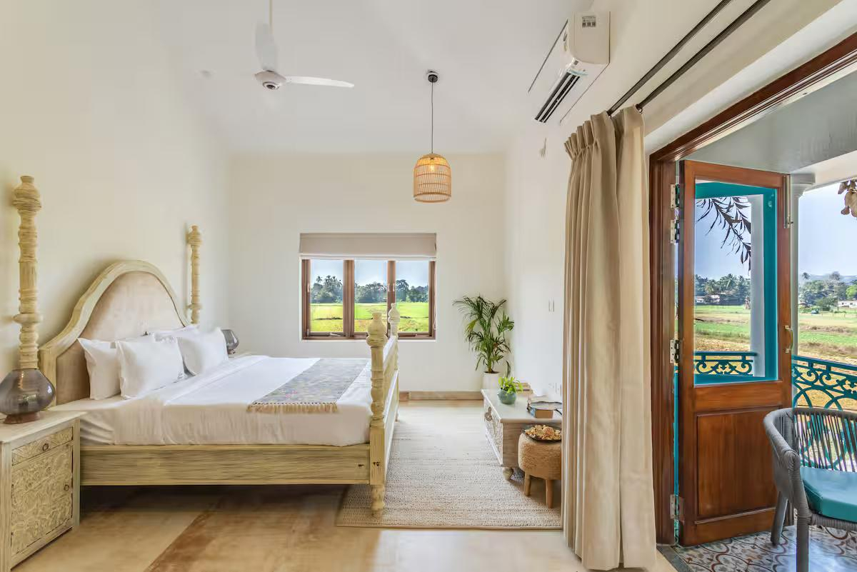 Amber 4 BR Private Pool Villa near Calangute x Solis Nature