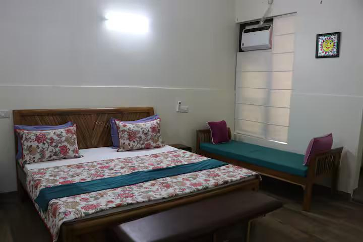 Luxury Farmhouse with Pool in the Aravalli Hills x Solis Nature