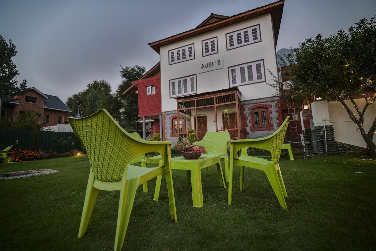 Aubiz Villa's Residential Suite x Solis Nature