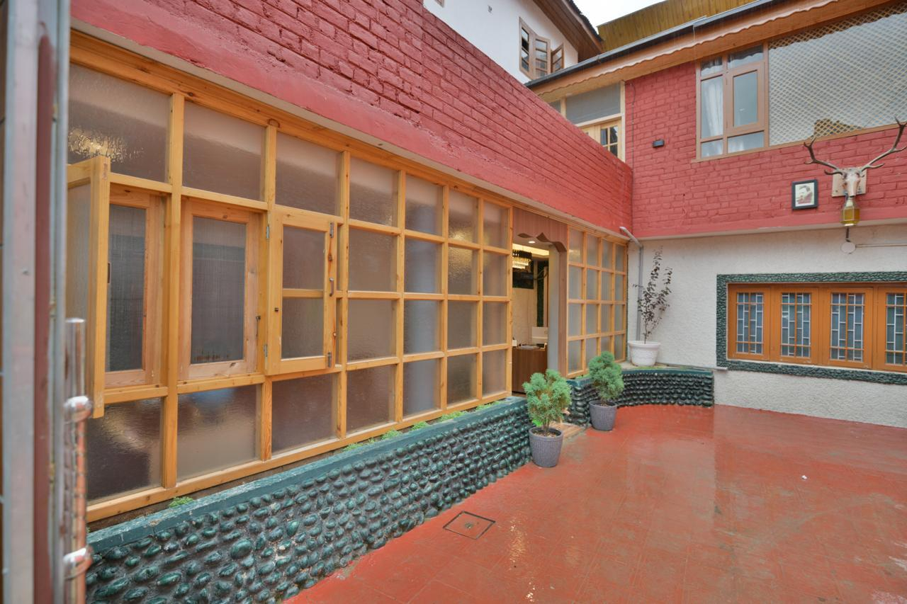 Aubiz Villa's Residential Suite x Solis Nature