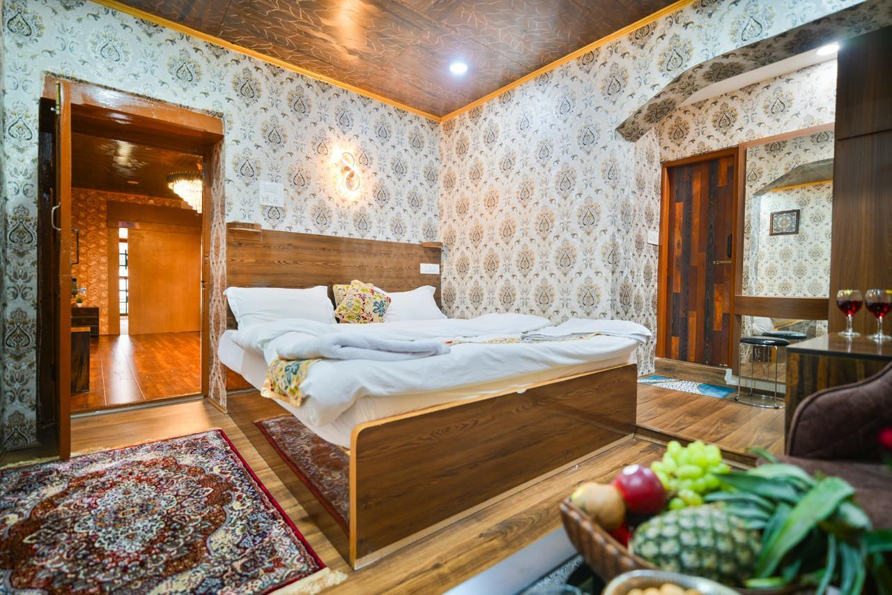 Aubiz Villa's Residential Suite x Solis Nature