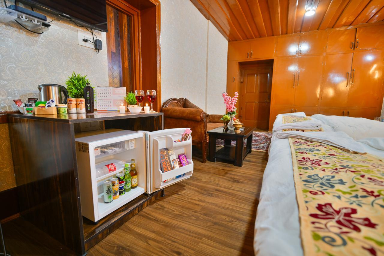 Aubiz Villa's Residential Suite x Solis Nature